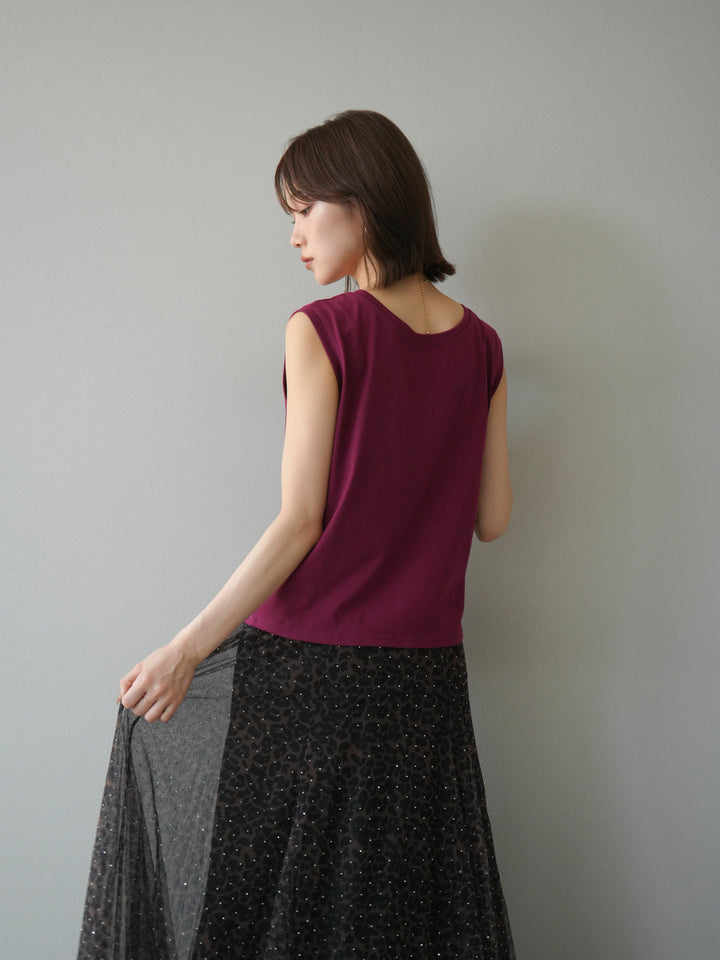 [予約]フロントツイストノースリーカットソー/ボルドー