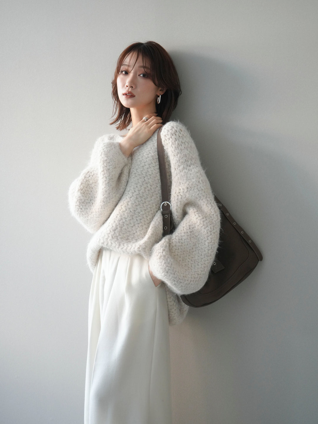 [予約]ウールタッチラメミックスヤーンVネックニットプルオーバー/ivory