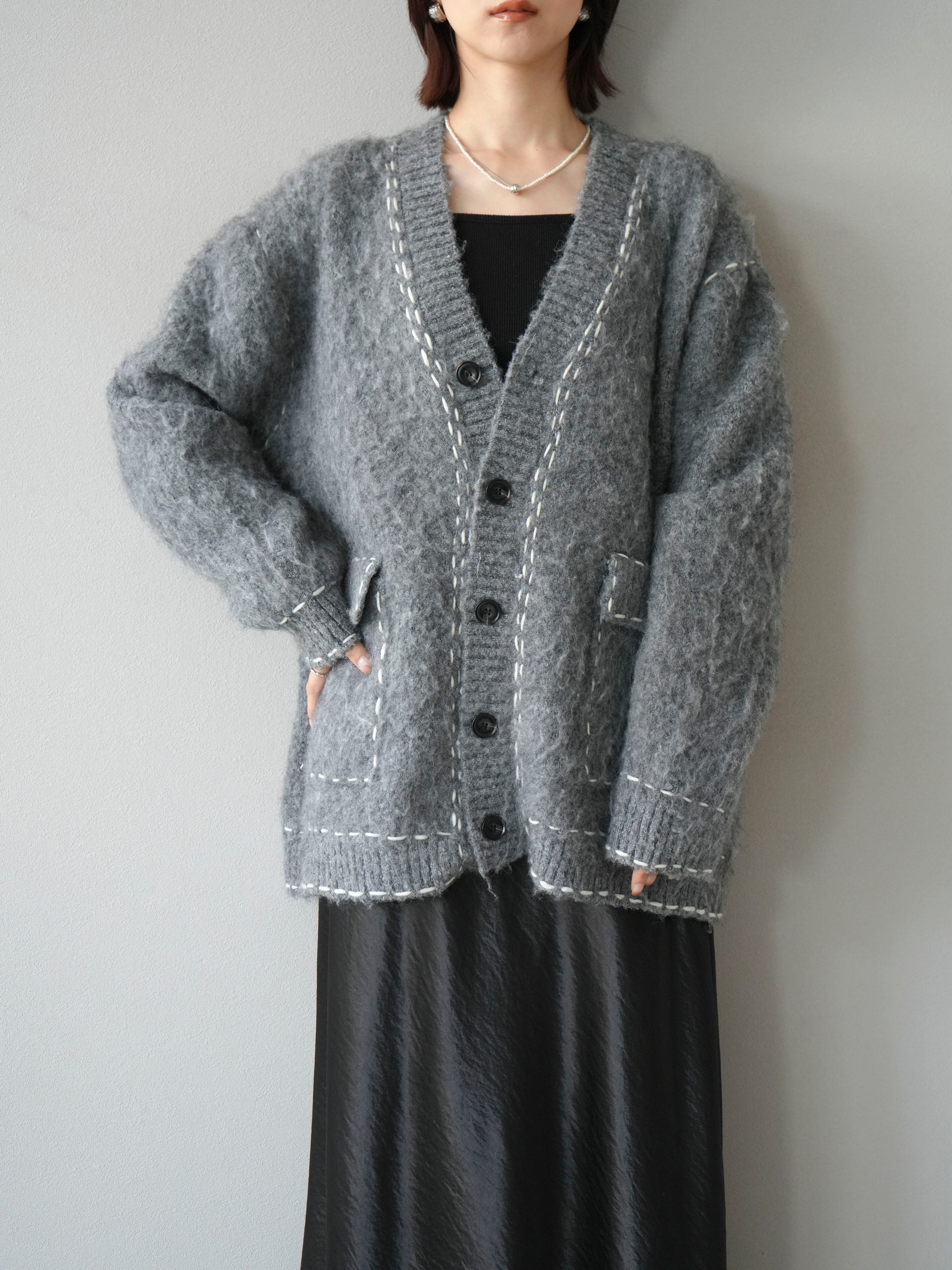 BPN イレヘム 裾 カーディガン SET]ステッチVネックニットカーディガン+裾レースサテンナロー