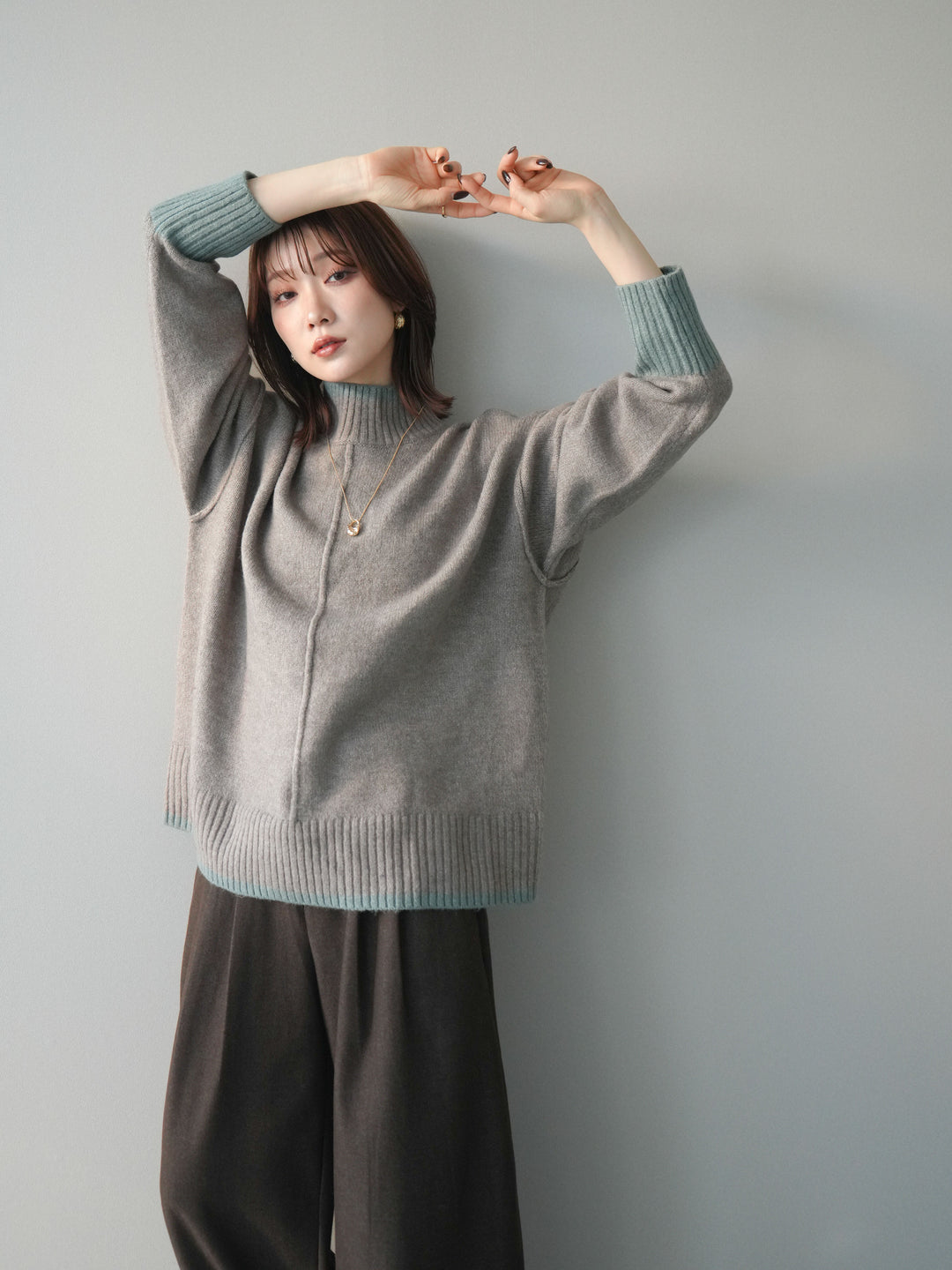 [SET]配色ハイネックニットプルオーバー+選べるアクセセット(2set)