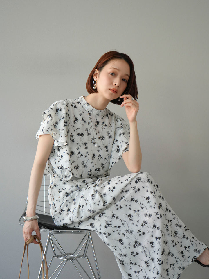 [予約]フラワーモチーフラッフルスリーブブラウス/ホワイト