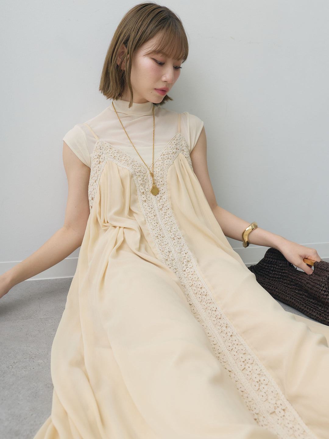 [SET]センタークロシェレースキャミワンピース+シアー切替ストレッチトップス(2set)