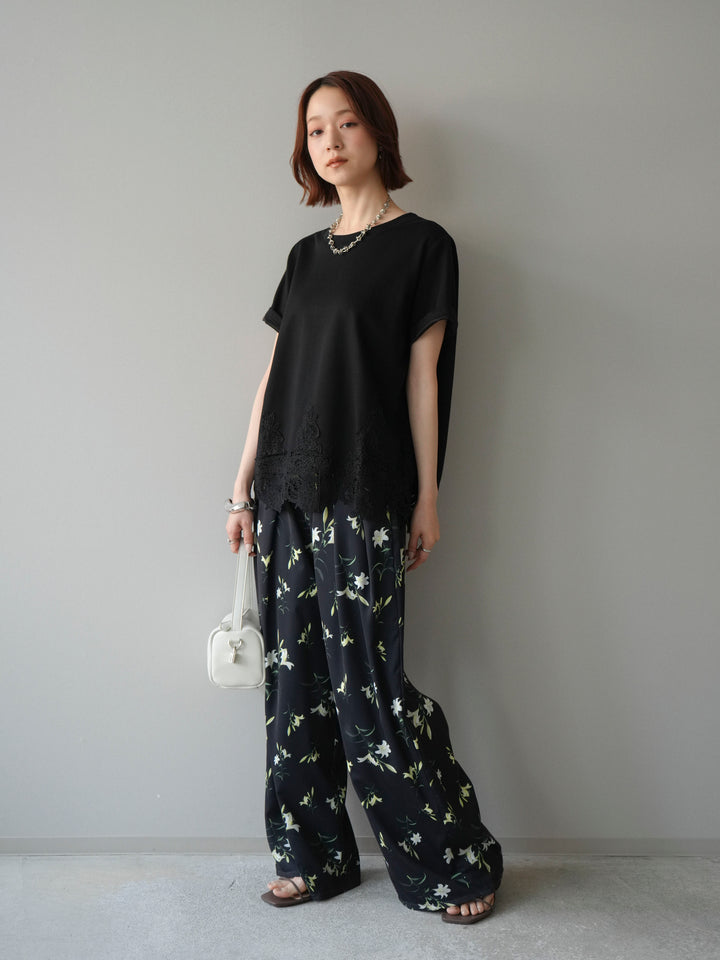 【套裝】蕾絲拼接方領T卹+印花束腰褲（兩件組）