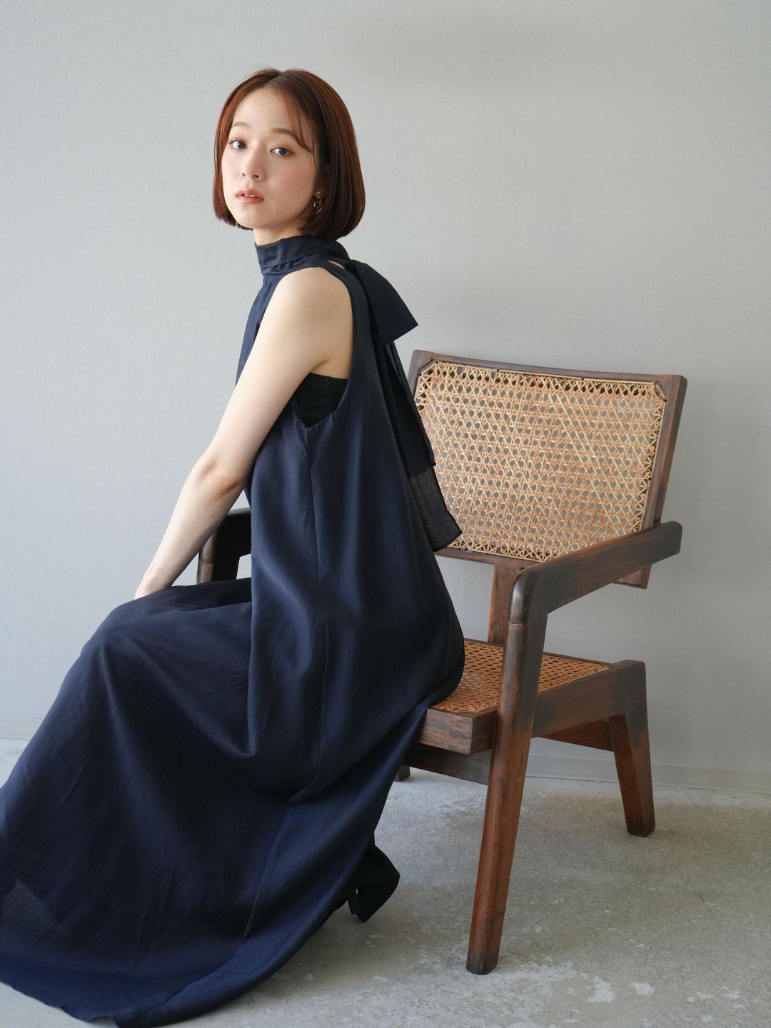 [予約]シアーホルターバックオープンワンピース/ネイビー