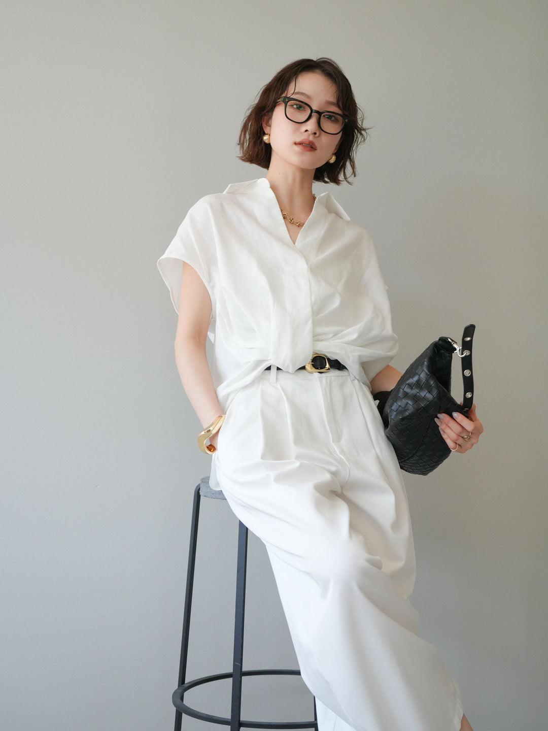[予約]フレンチツイストドレープシャツ/white
