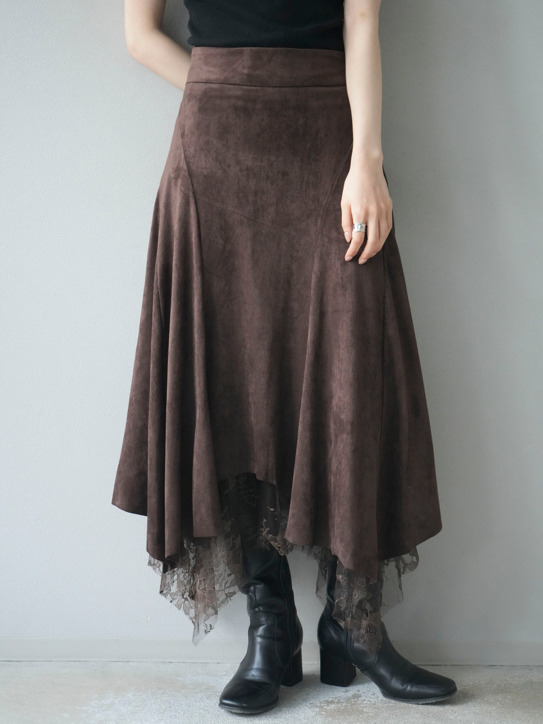 [予約]スエード裾レースアシンメトリースカート/brown