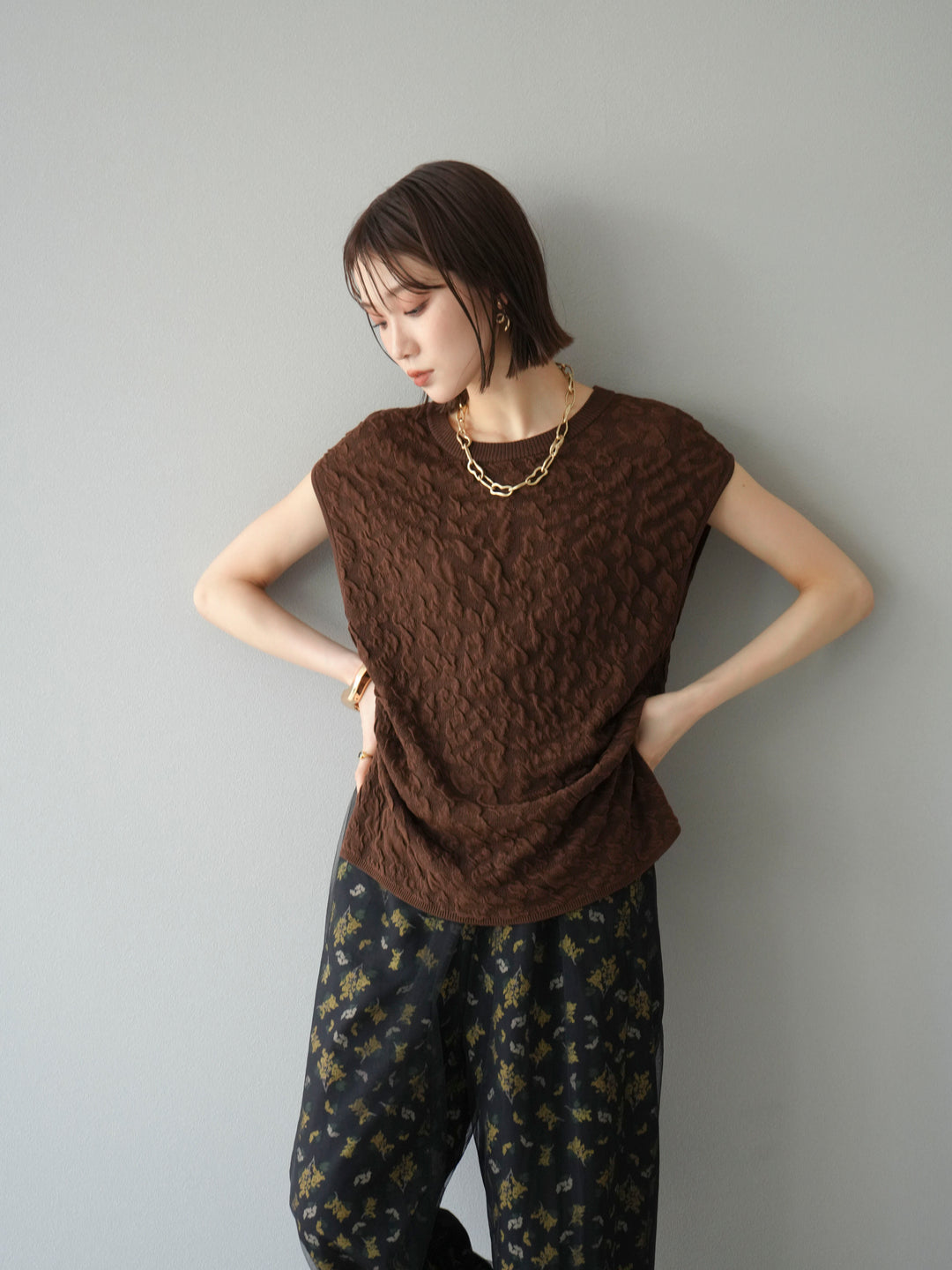 [SET]ポコポコノースリーブニットプルオーバー+コード刺繍チュールレイヤードパンツ(2set)