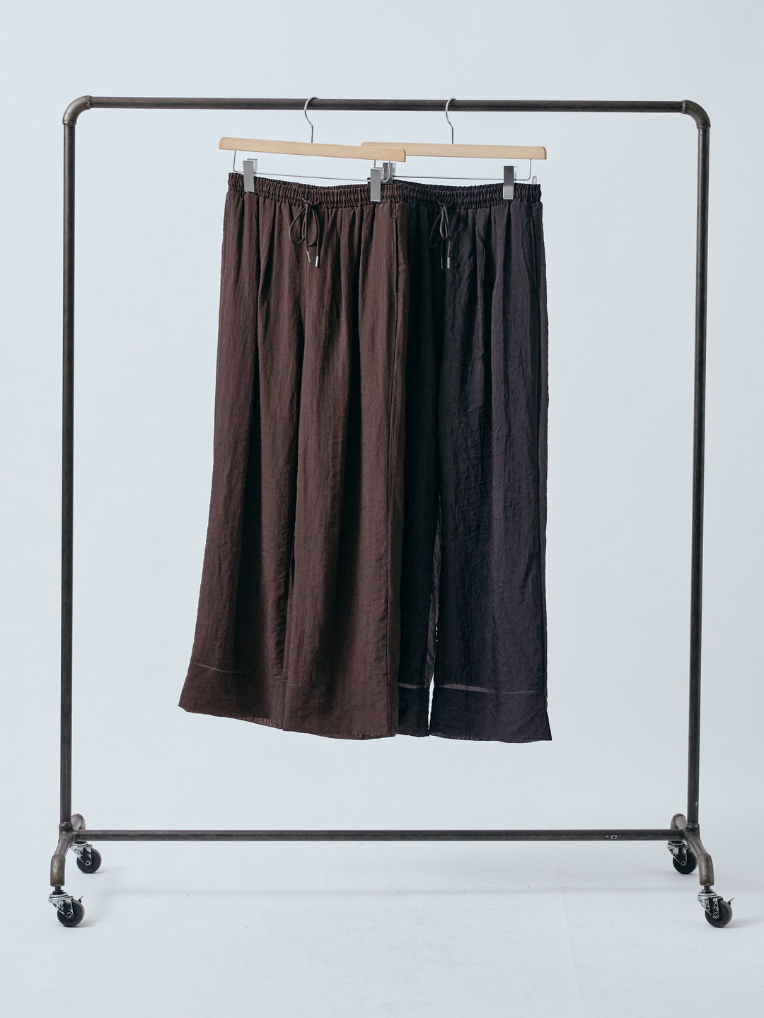 【Allure】[SET]襟付きランダムリブロングニットカーディガン+シャイニースラブシアーワイドパンツ(2set)