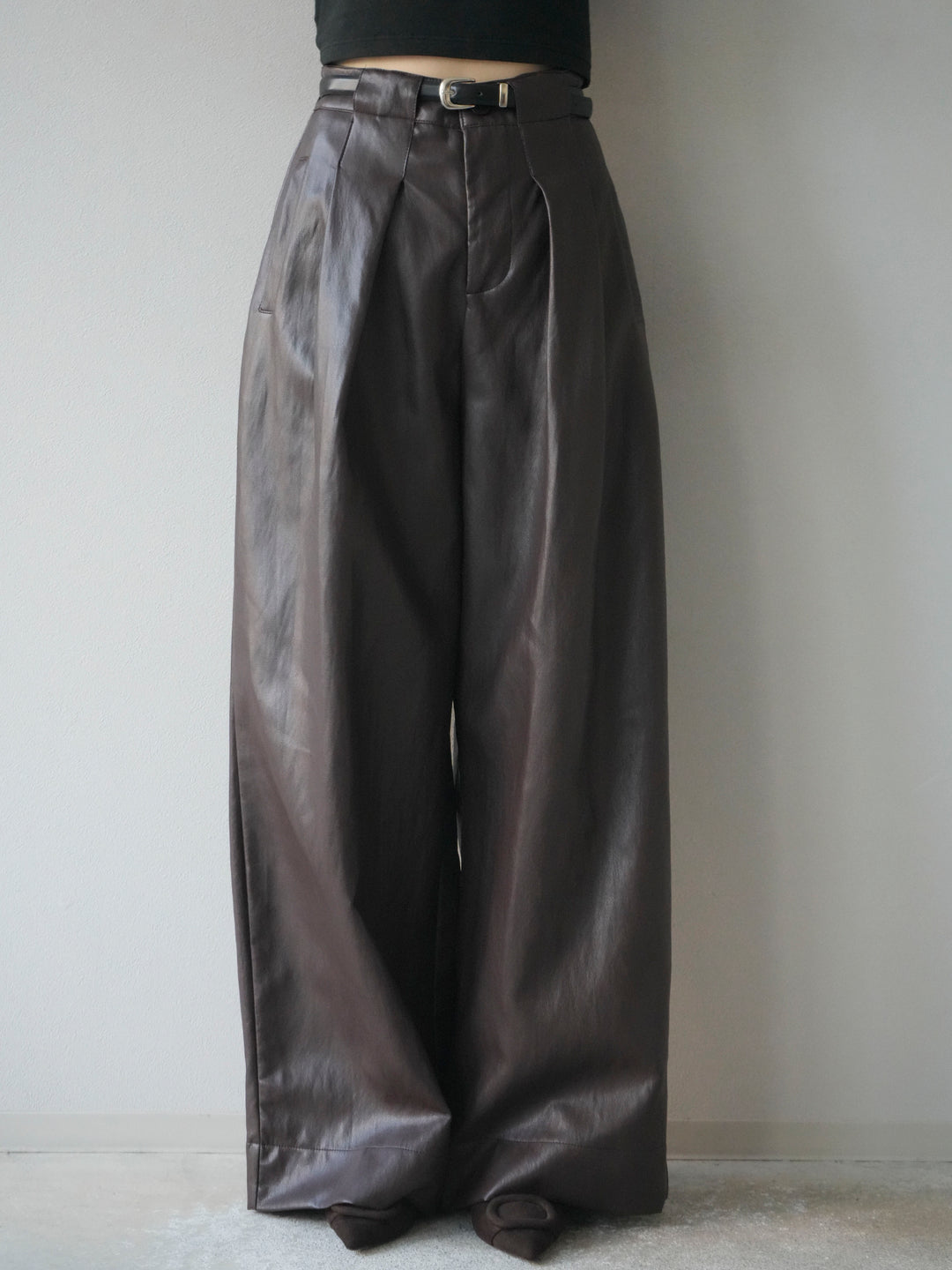 [予約]レザーワイドパンツ/brown