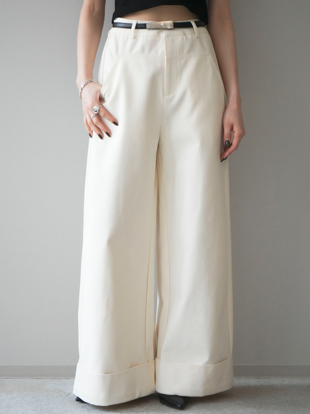 [予約]ベルト付き折り返しコットンツイルワイドパンツ/ivory