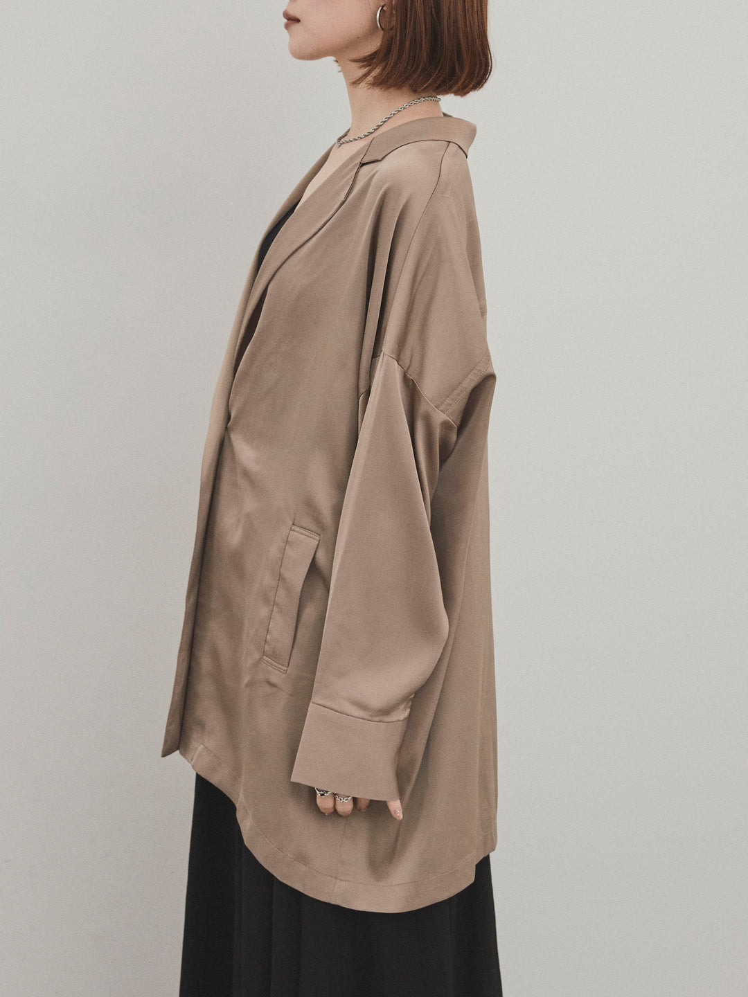 [予約]マットサテンジャケット/モカ