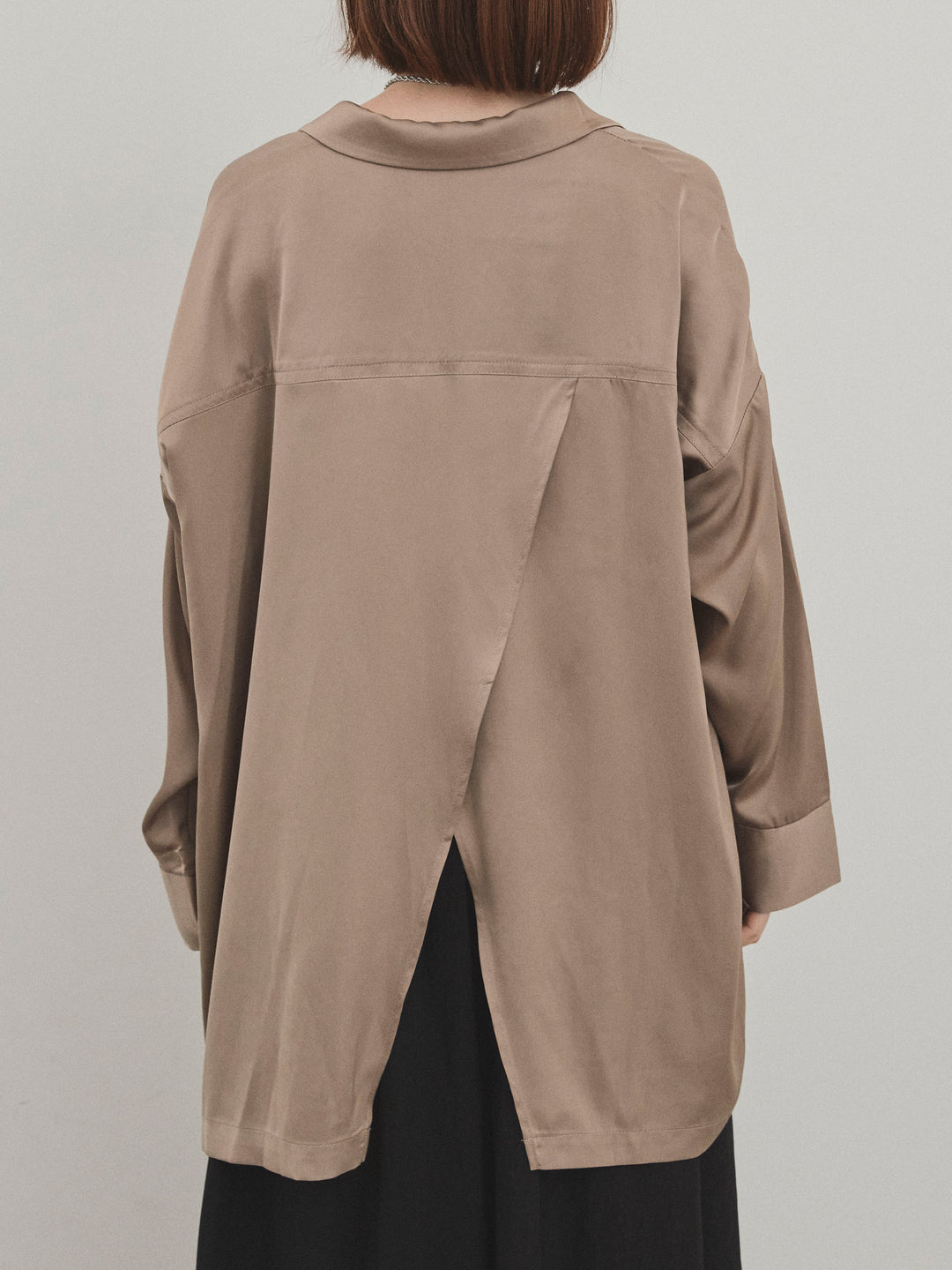 [予約]マットサテンジャケット/モカ