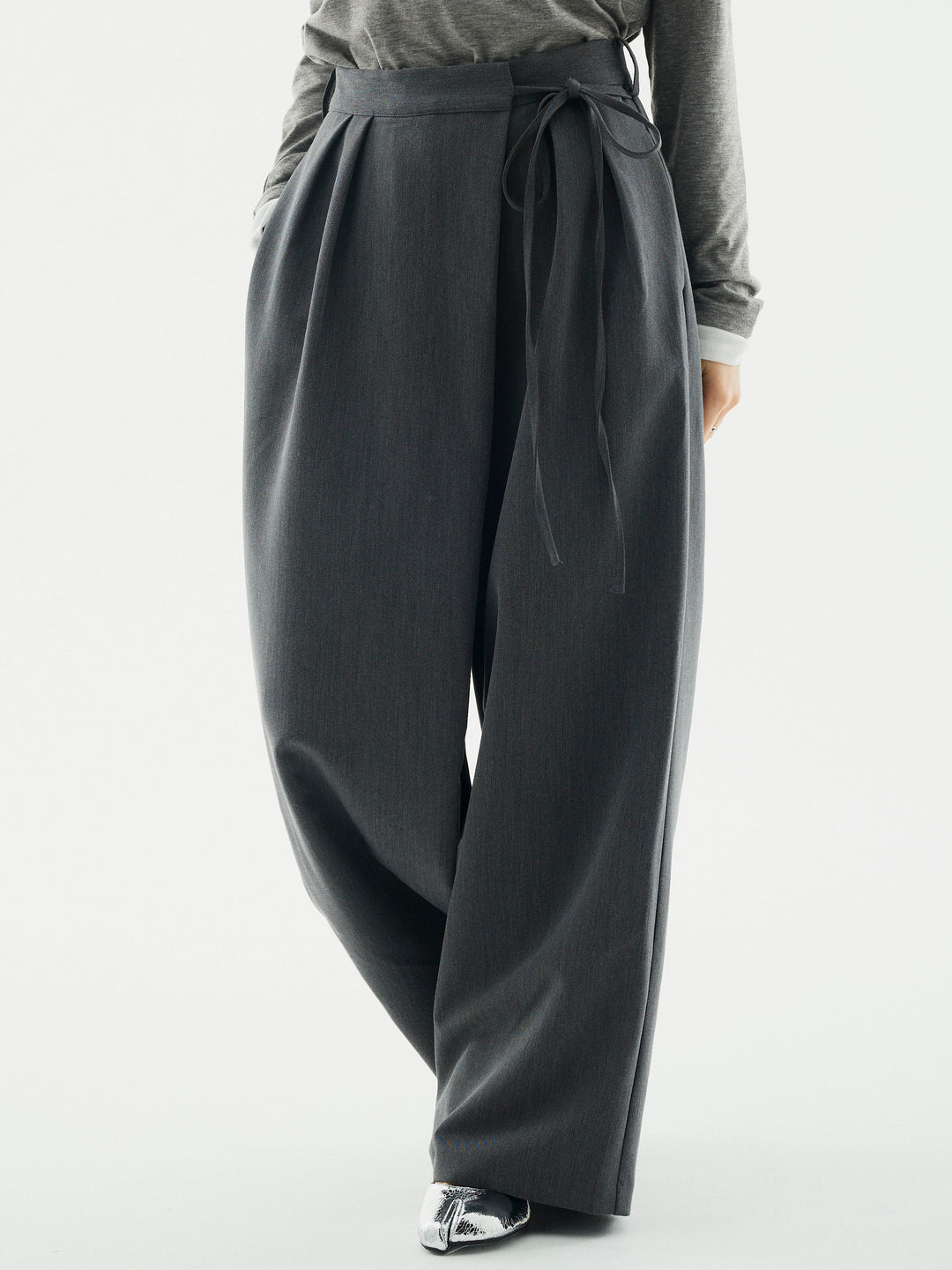 [予約]ラップデザインタックワイドパンツ/チャコール