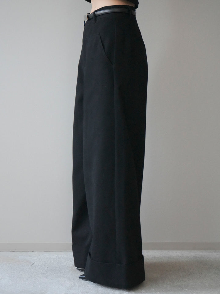 [予約]ベルト付き折り返しコットンツイルワイドパンツ/black