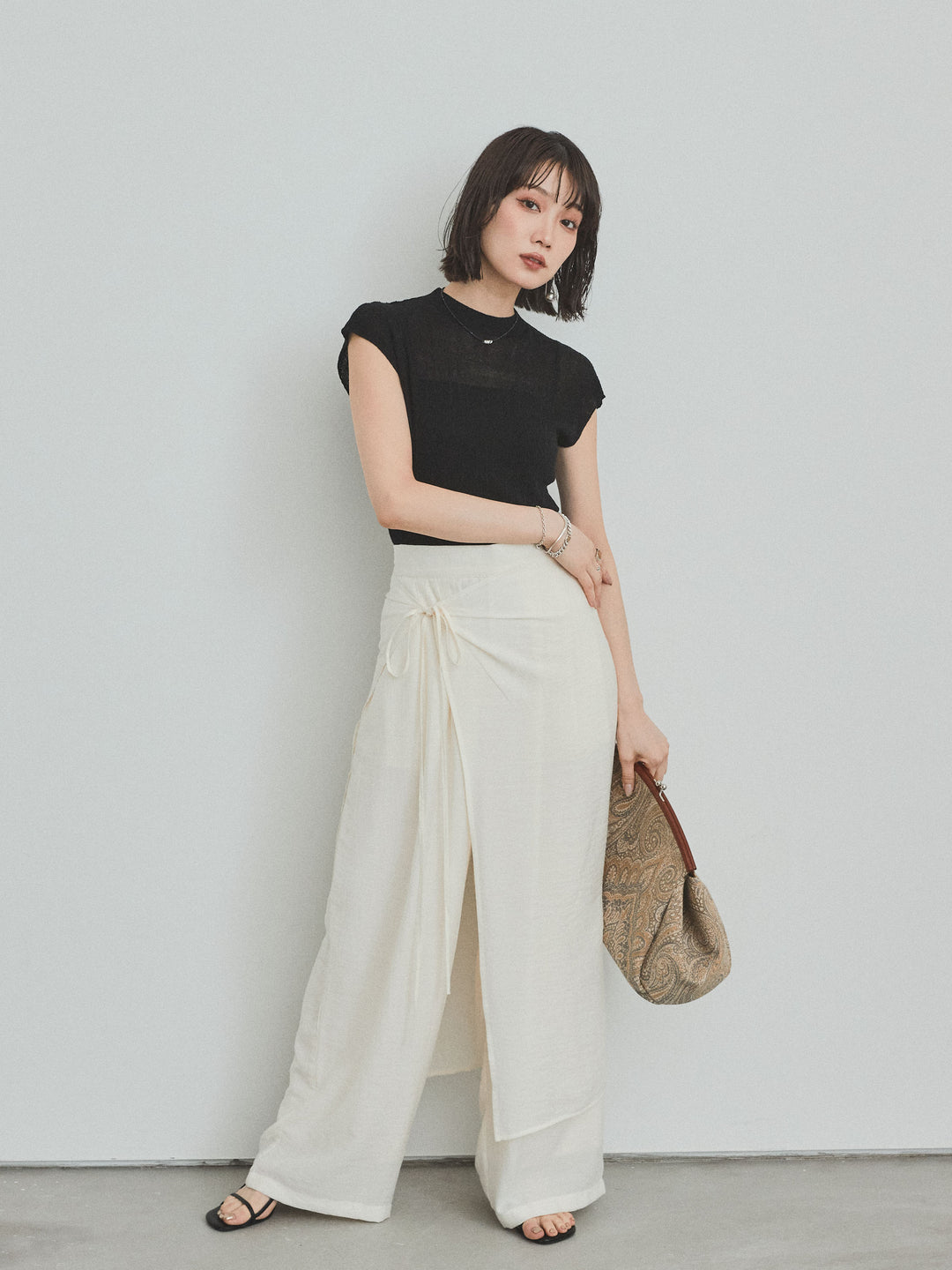 [SET]フレンチスリーブシアーニットトップス+ワッシャーサテンレイヤードスカートパンツ(2set)