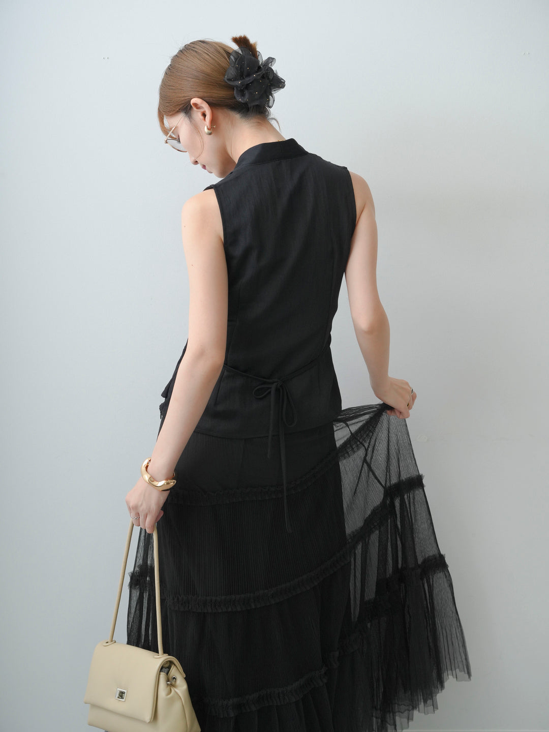 [予約]ドレープラップノースリトップス/black
