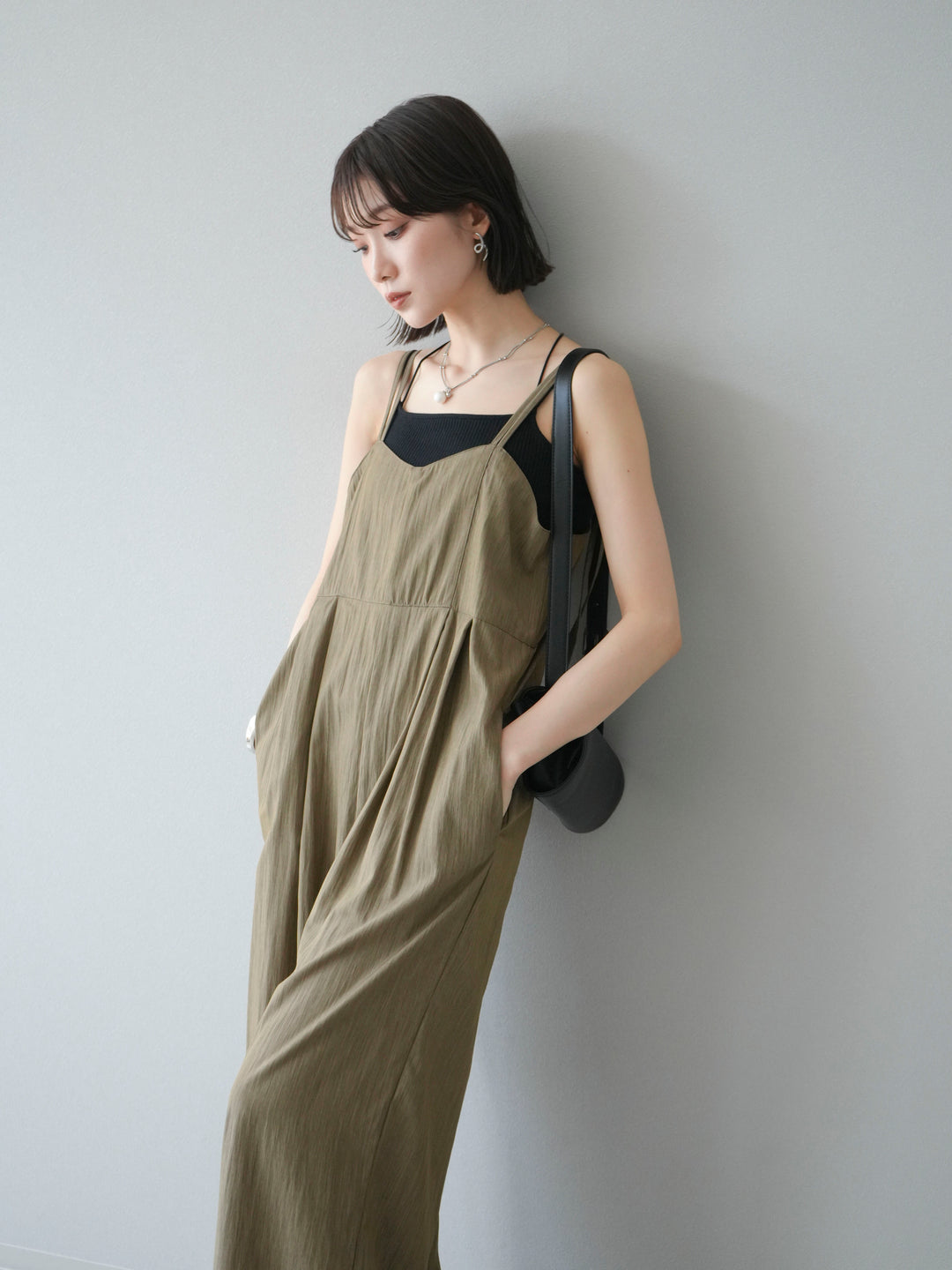 [SET]リネンライクビスチェデザインサロペット+ダブルストラップカットリブブラキャミソール(2set)