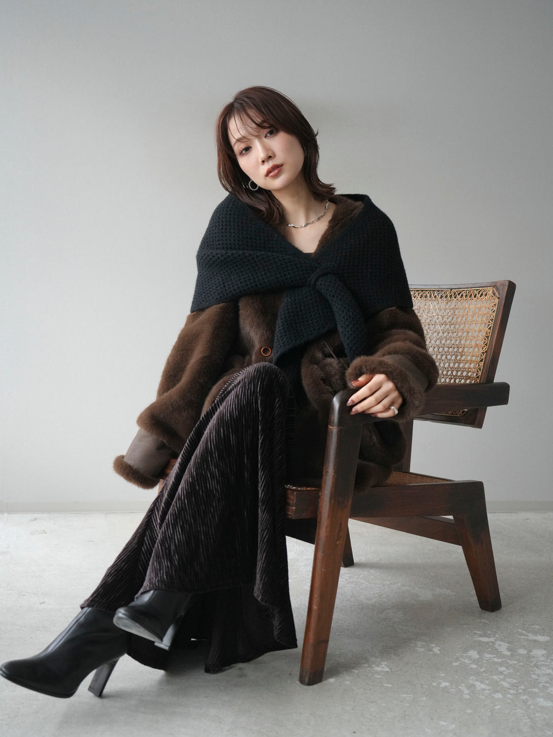 [予約]バッグ付エコファーノーカラーコート/brown