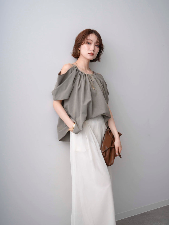 [予約]オープンショルダーギャザートップス/ashkhaki