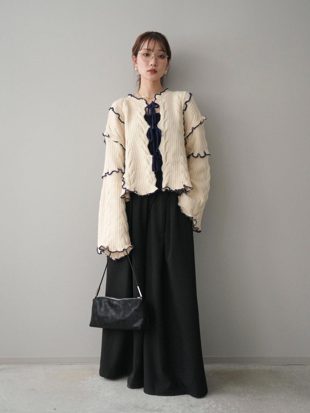 [SET]フロントリボン配色メローニットカーディガン+テープベルトタックバギーパンツ(2set)