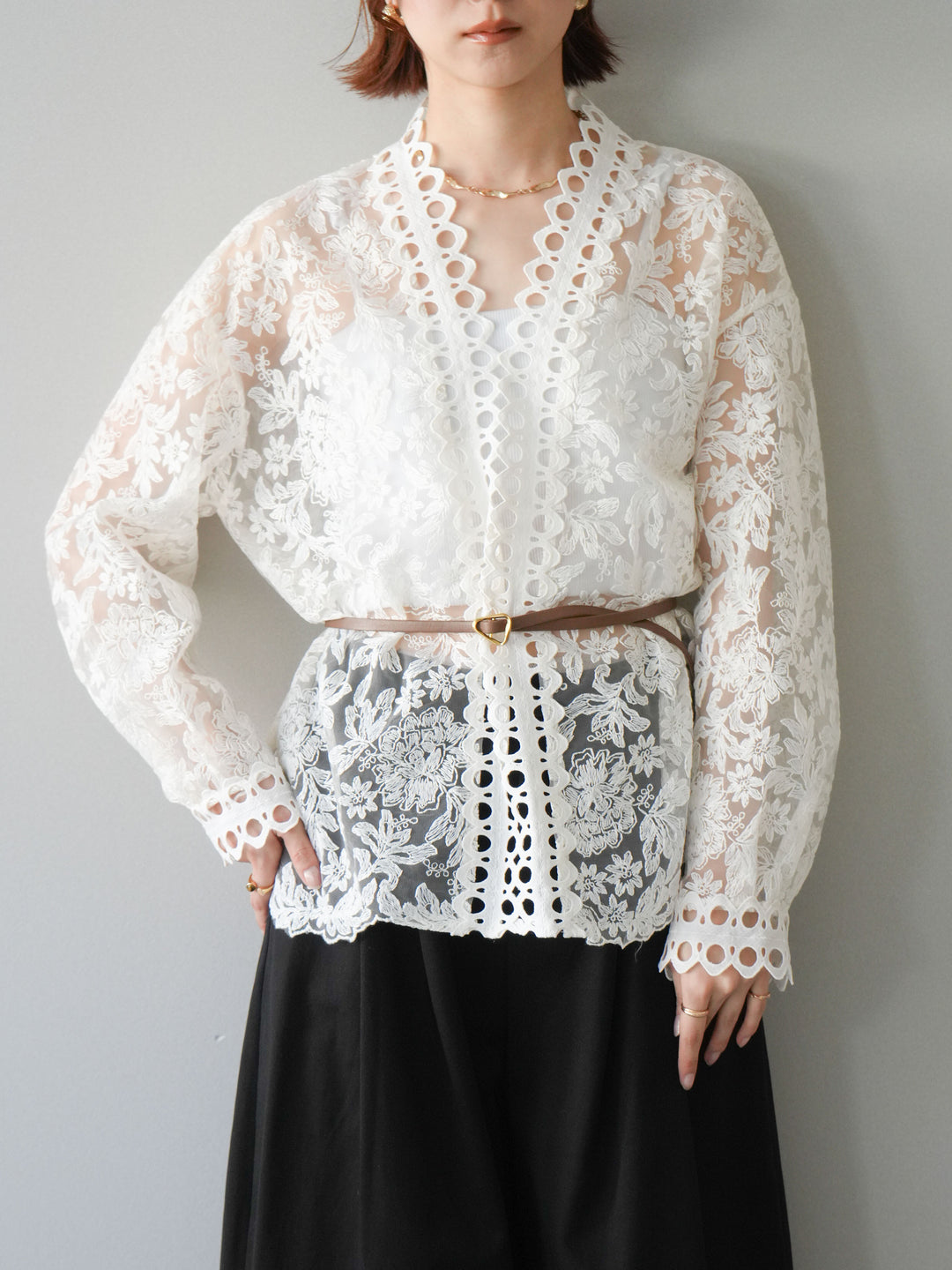 [予約]カットワークレースシアーブラウス/white