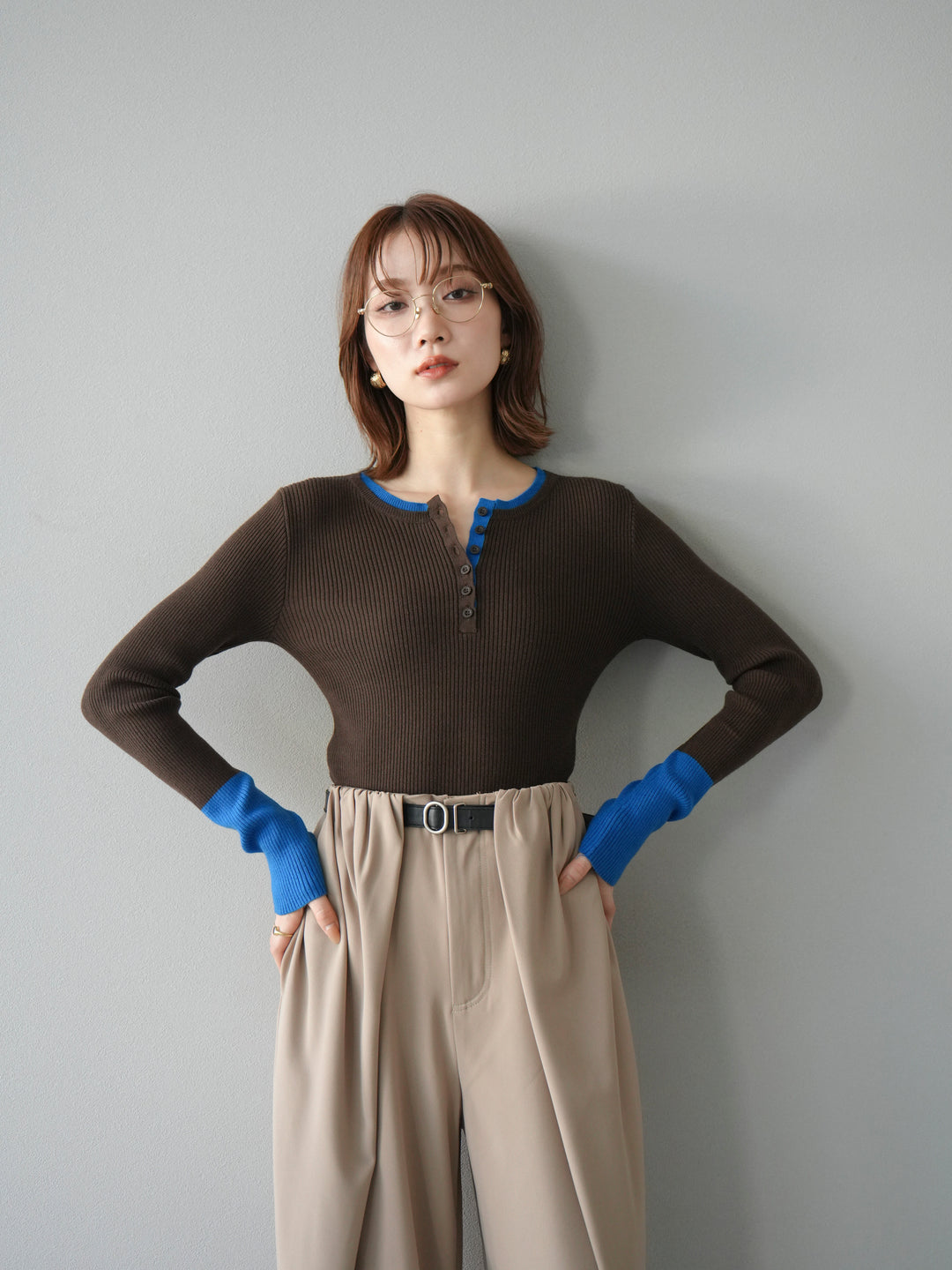 [1]ヘンリーネック配色リブニットトップス/ブラウン