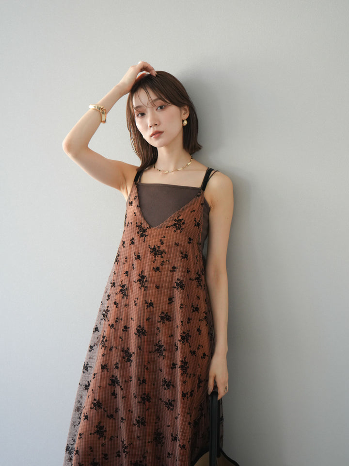 [SET]フロッキーチュールレイヤードベロアキャミワンピース+カップ付きバッククロスキャミソール(2set)