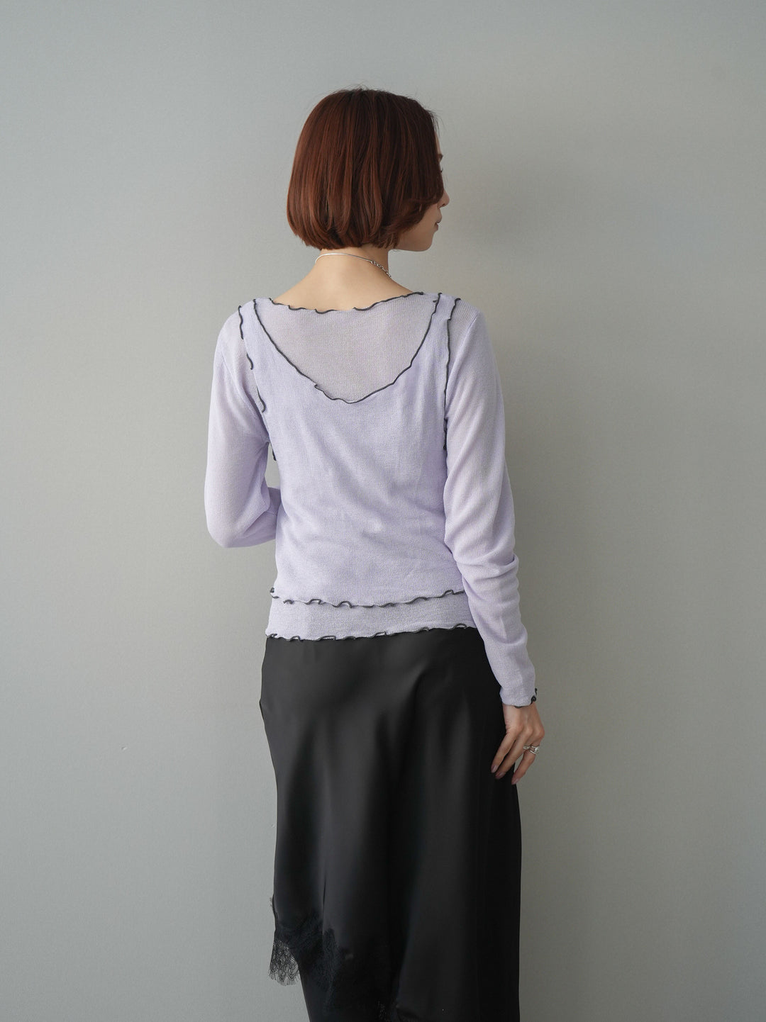 [SET]バイカラーメローアンサンブルシアーニットトップス+センターシームフレアパンツ+サテンライクアシメレーススカート(3set)