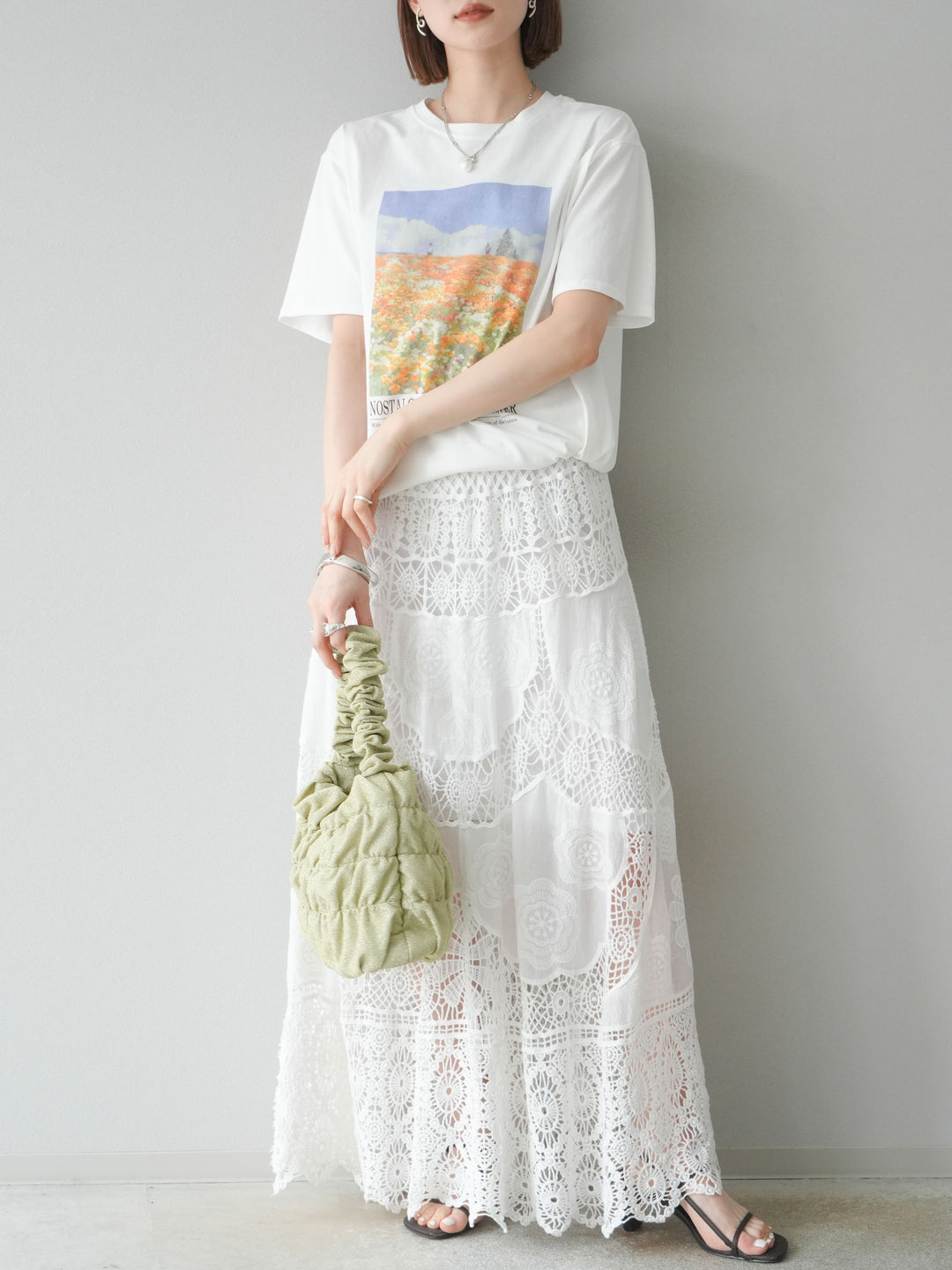 【預購】花朵照片T卹/米白色