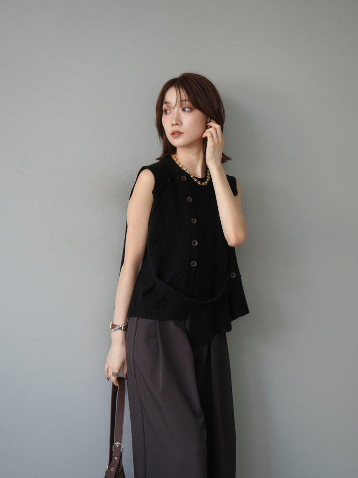 [予約]レイヤードボタンニットベスト/ブラック