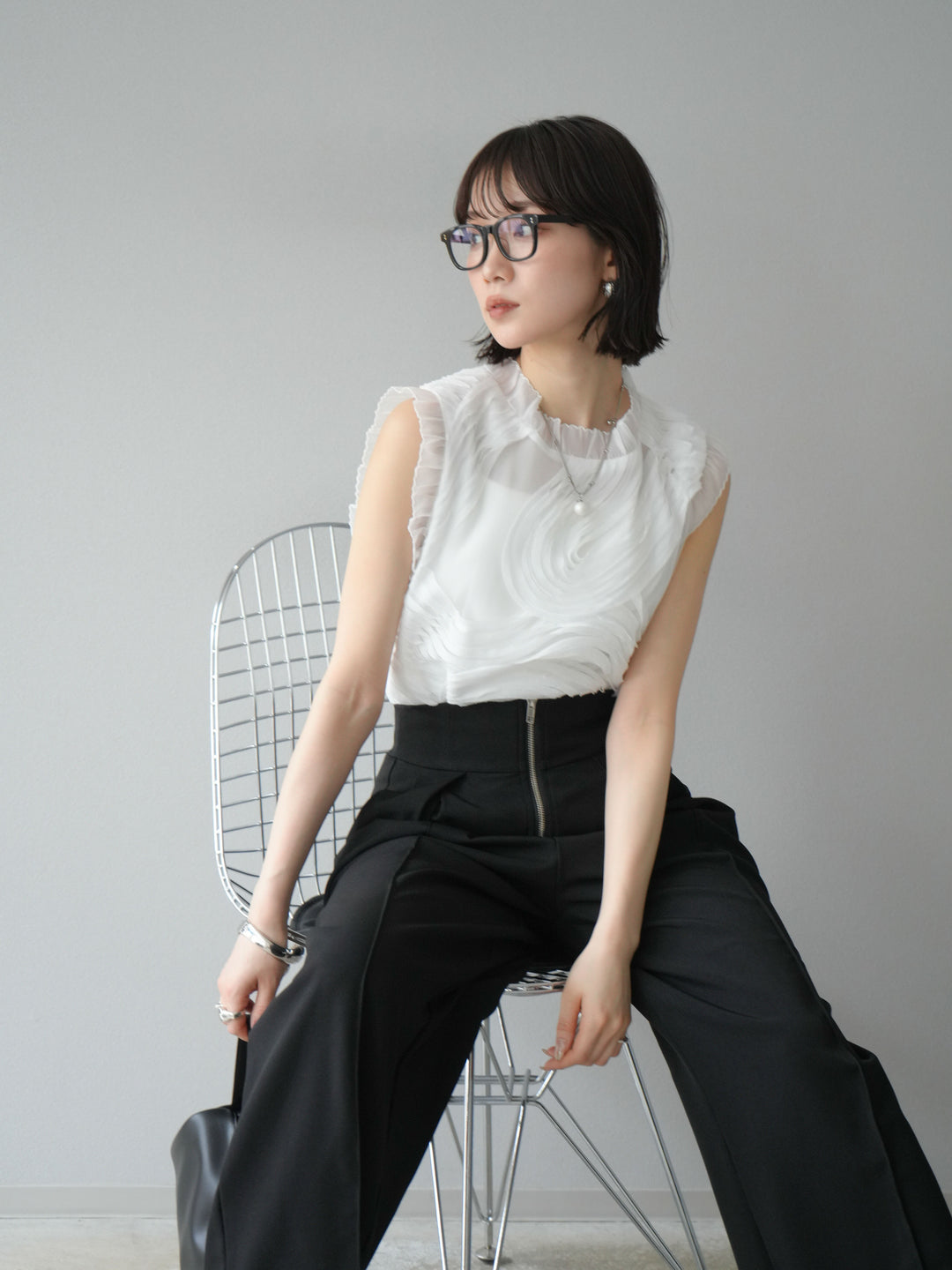 【預購】薄紗提花無袖上衣/米白