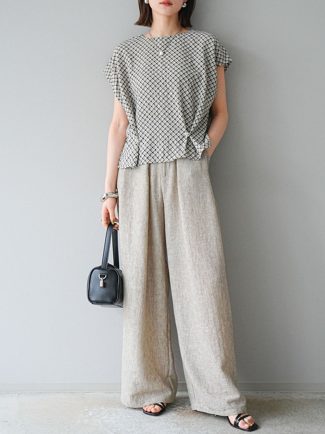 [予約]チェック柄タックデザインフレンチスリーブトップス/ブラック