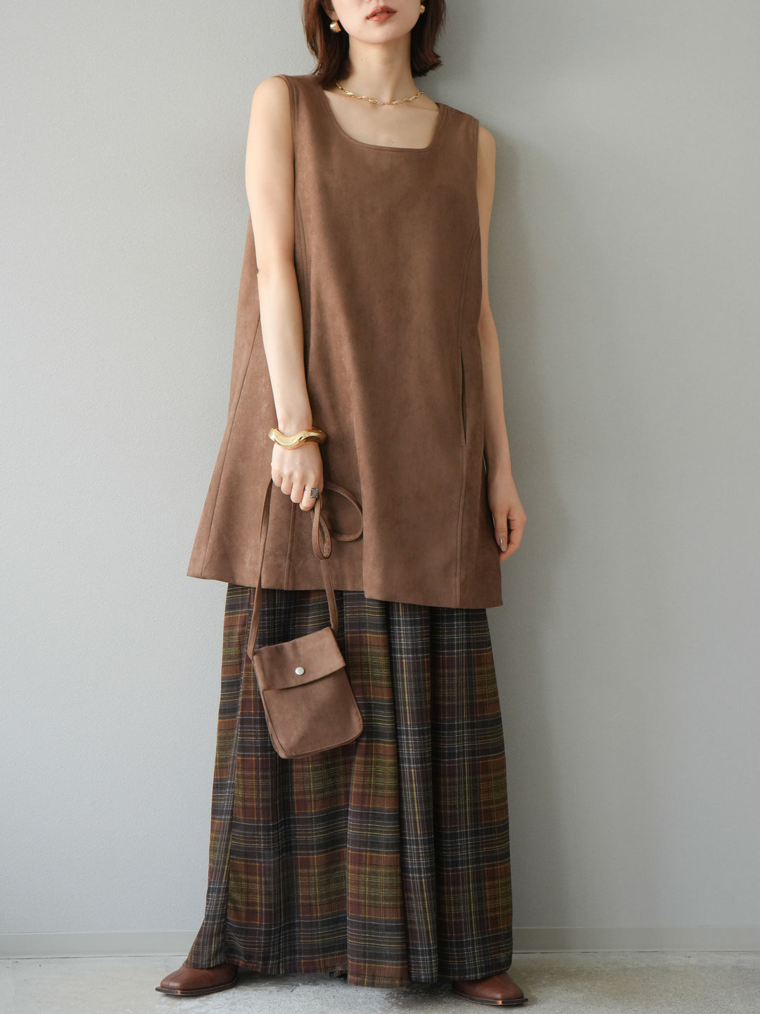 [予約]ショルダーポーチ付スウェードミニワンピース/ブラウン