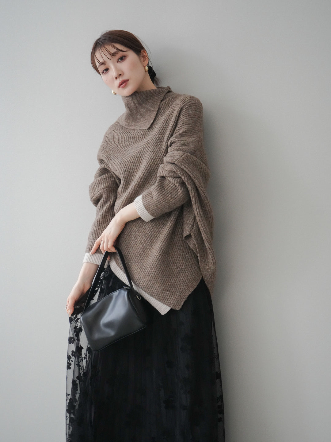 [予約]配色アシンメトリードルマンニットプルオーバー/oatmeal