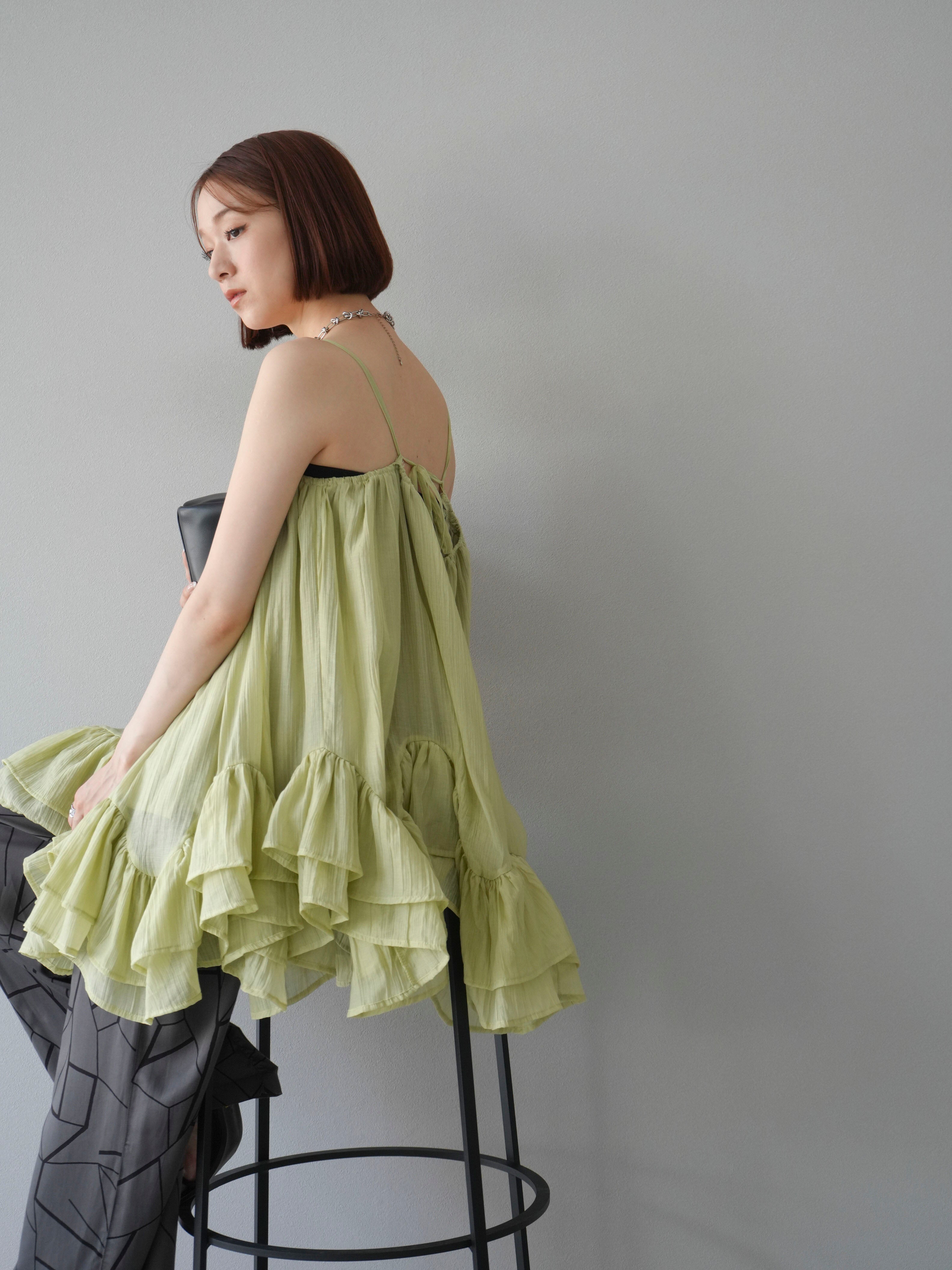 me ダークグリーン フリルキャミソール me ダークグリーン フリル