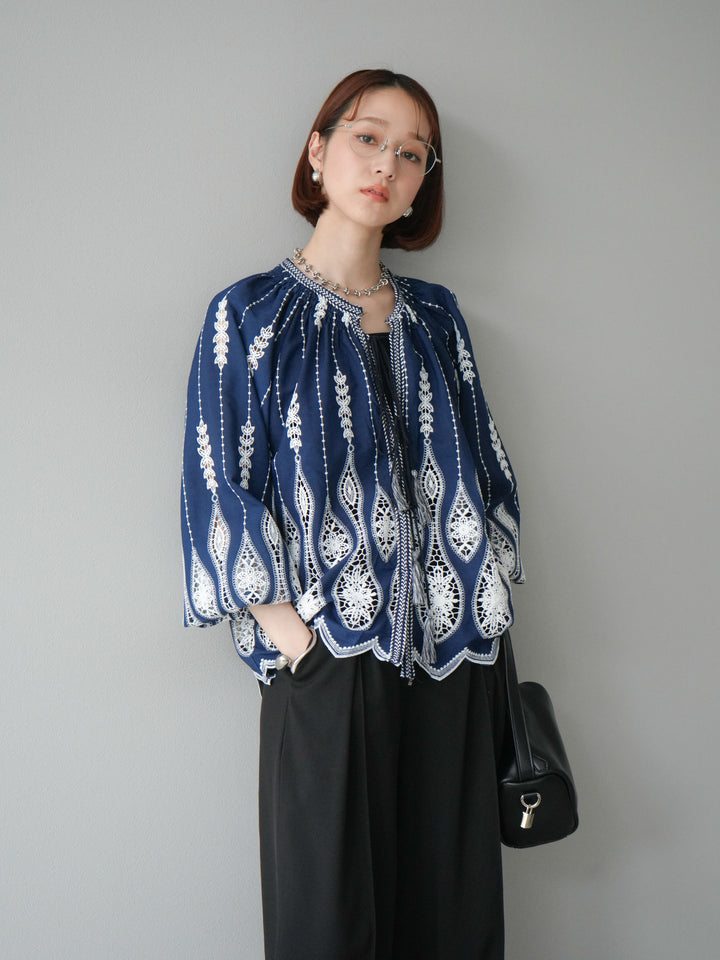 [預訂] 刺繡設計襯衫/海軍藍