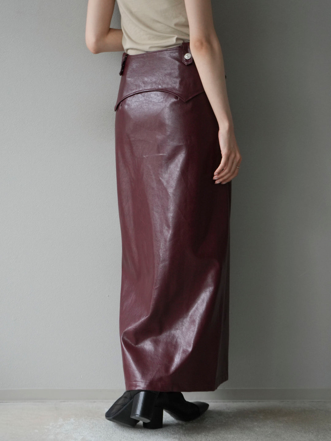 [予約]ベルトデザインレザータッチZIPタイトスカート/レッド