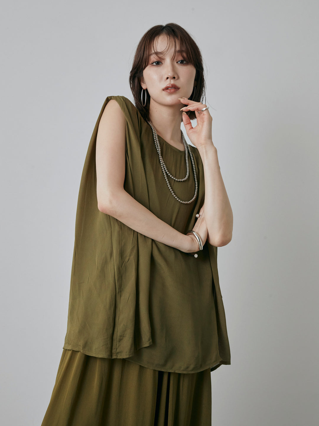 [預購] 透視褶肩襯衫/綠色