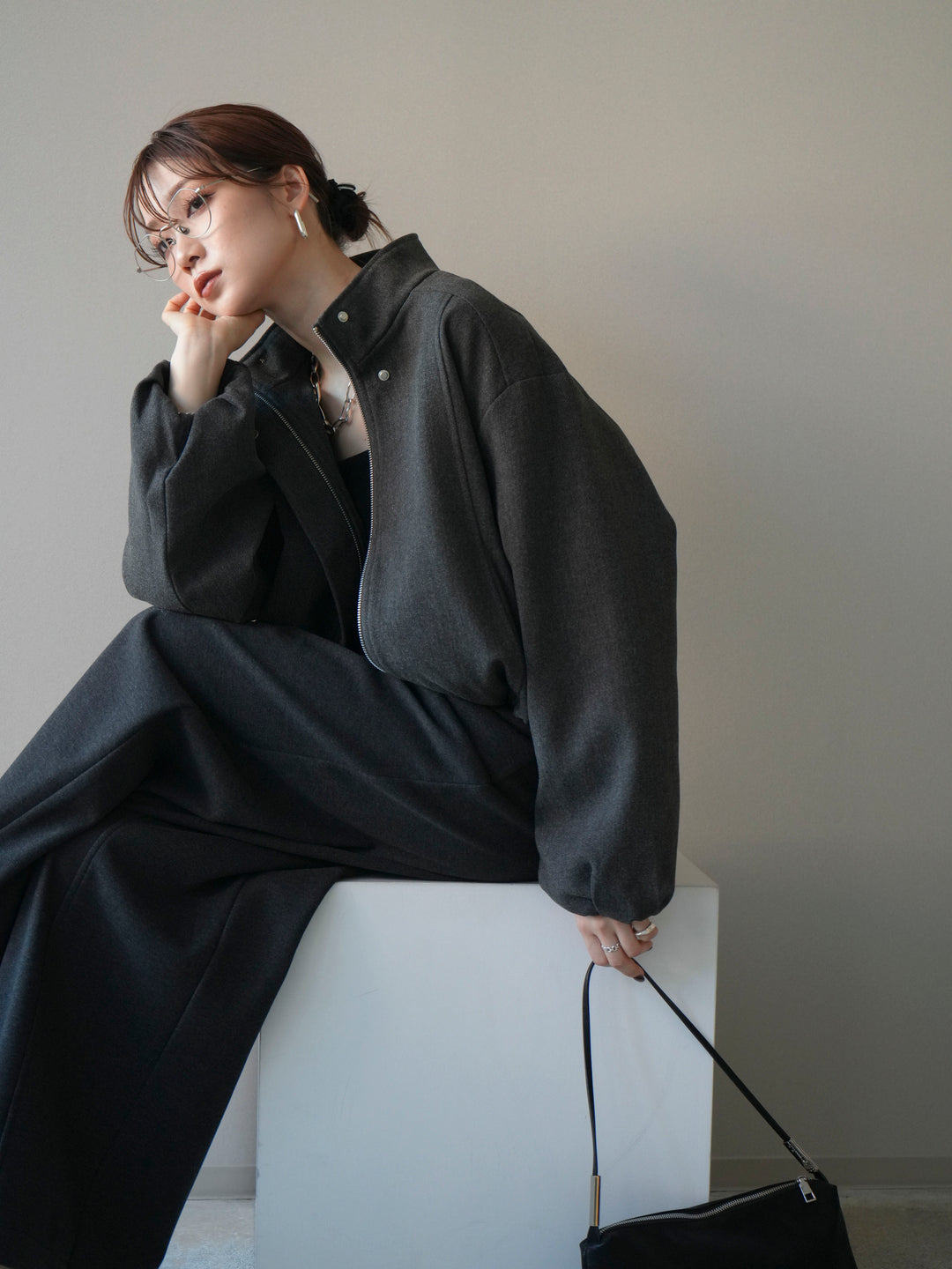 [予約]タックデザインジップブルゾン/charcoal