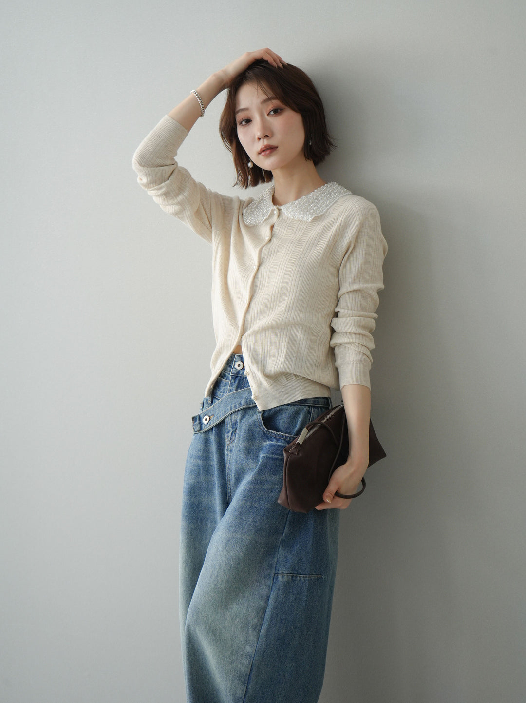 [予約]ビジュー襟パールボタンニットカーディガン/ivory