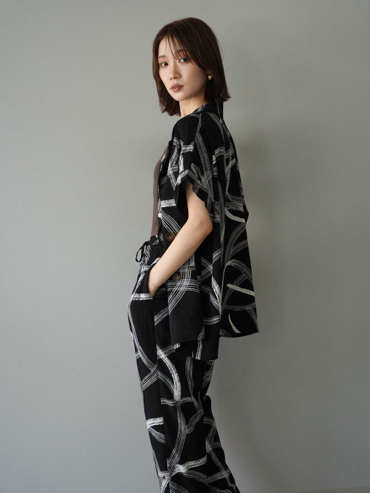 [予約]サークル柄ハーフジャケット/ブラック