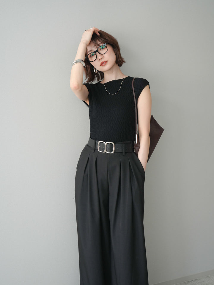 [予約]サイドシャーリングボトルネックノースリーブニットプルオーバー/black