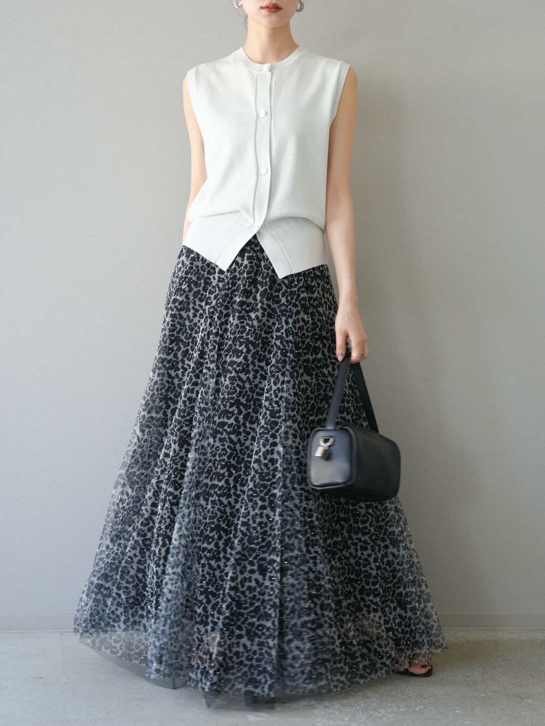 【預購】金銀線針織背心/白色