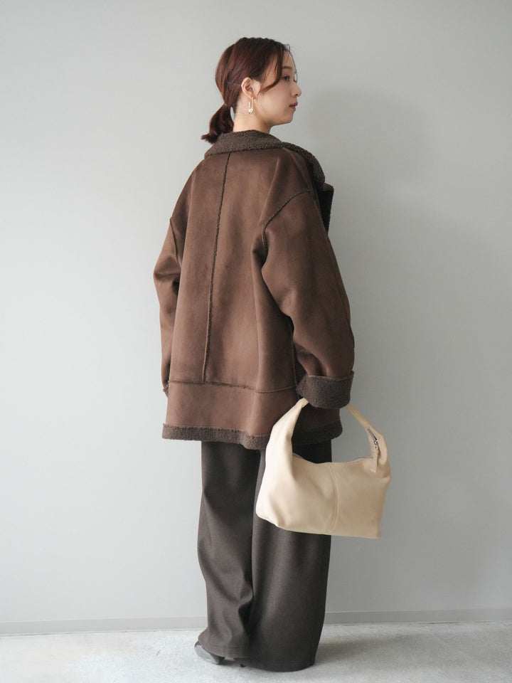 [SET]スタンドネックフェイクムートンミディアムコート+カップ付きバッククロスキャミソール+アニマル柄ベルト付きウールタッチワイドパンツ(3set)