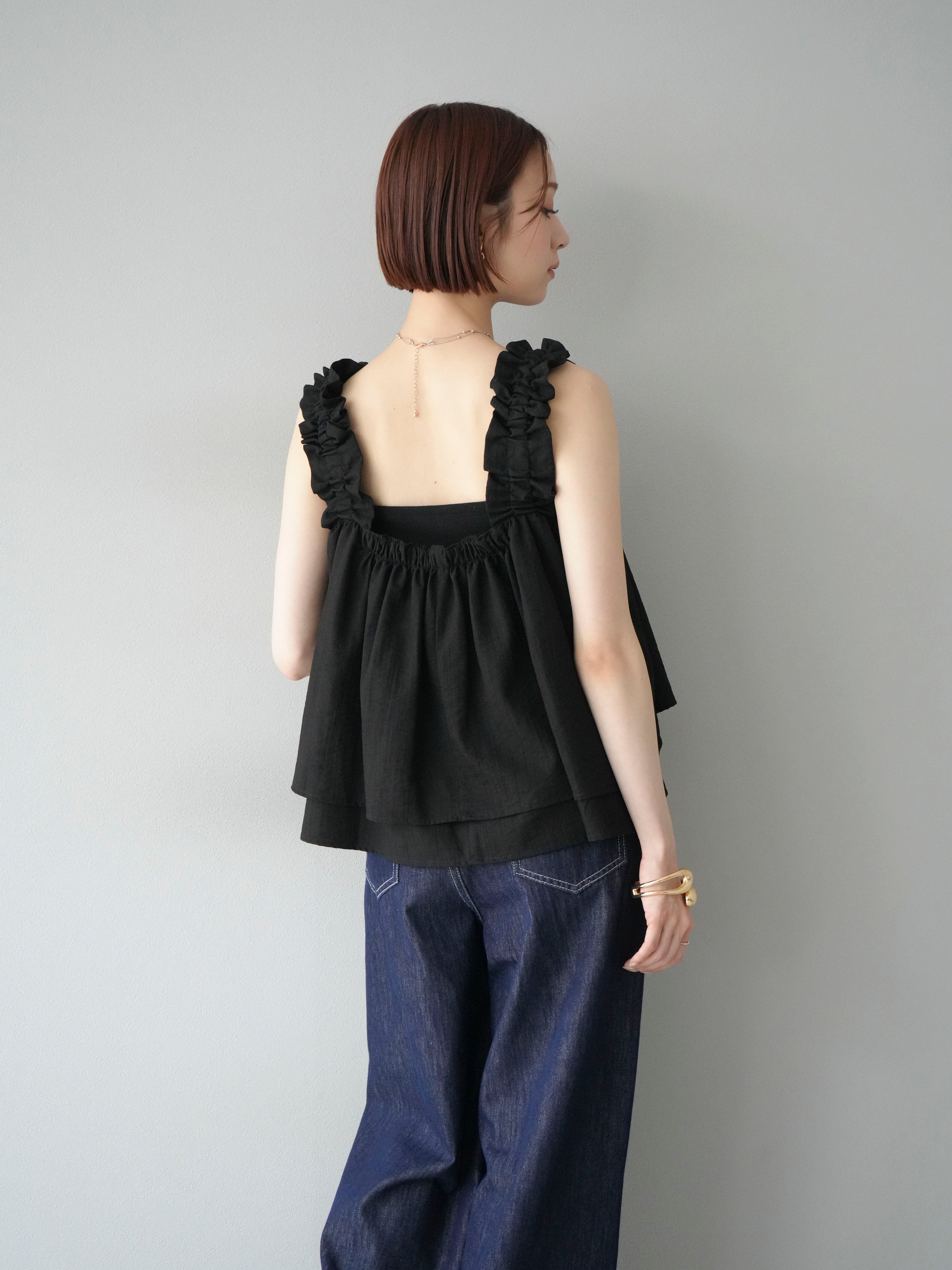 予約]ギャザーショルダーフレアタンクトップ/ブラック – Lumier