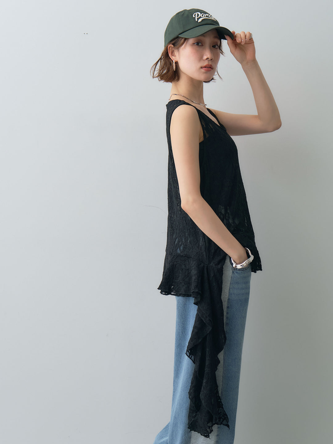 [予約]ラッフルレースアシメペプラムノースリトップス//black