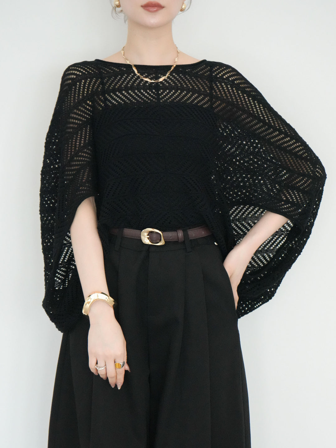 [予約]シアーポンチョニットトップス/black