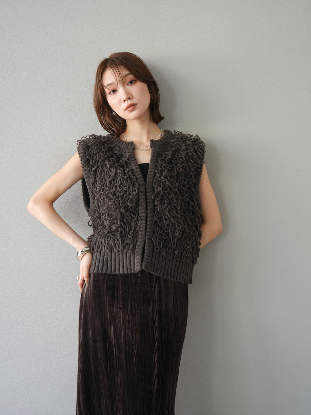 [SET]レザー襟オンブレチェックオーバーシャツ +ループデザインホックベスト +クラッシュベロアナロースカート(3set)