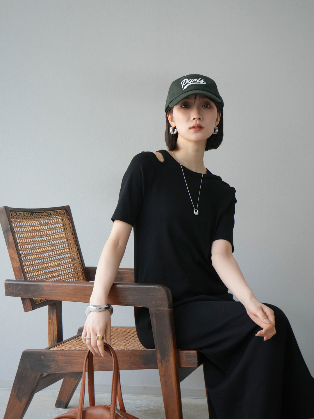 [予約]デザインネックカットリブワンピース/ブラック