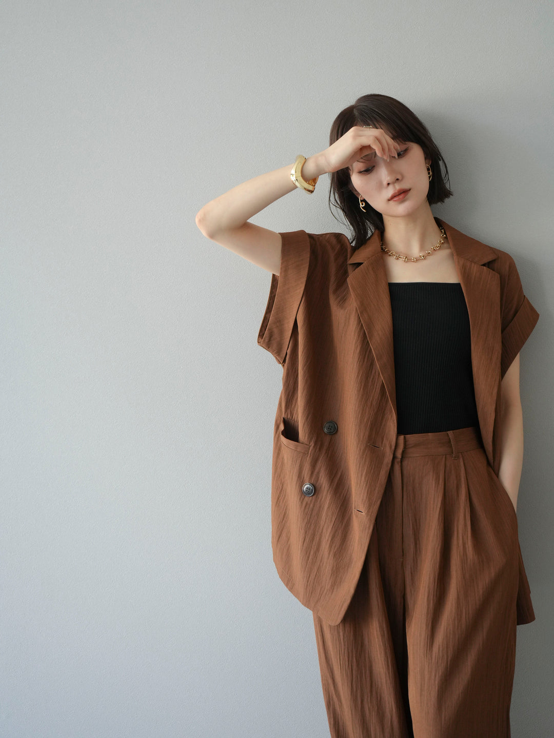 [套裝] 亞麻風格無袖雙背心 + 雙肩帶剪裁羅紋胸罩吊帶背心（2 件套）